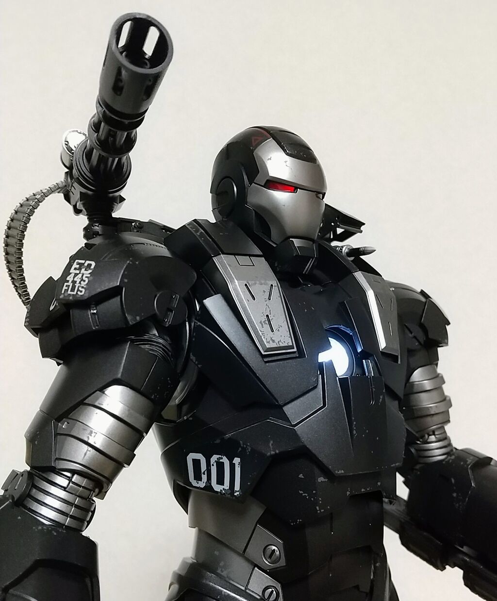 別れた妻も付属！バトルダメージ版も再現可能】HOTTOYS ムービー