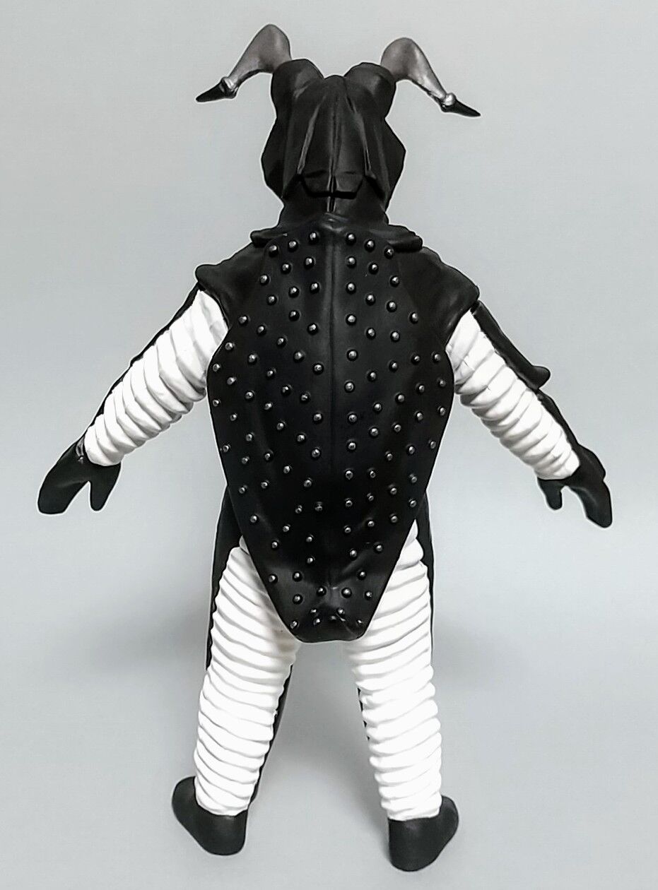 リレー発光！鳴き声も収録】究極アルティメットルミナス ゼットン