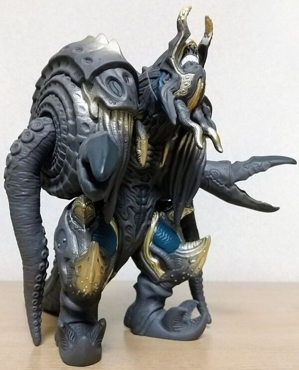 7149 ウルトラマン　まとめて　いろいろ 未開封品⁄おまとめバンダイ ウルトラマシンアーカイブ01 02 計2点