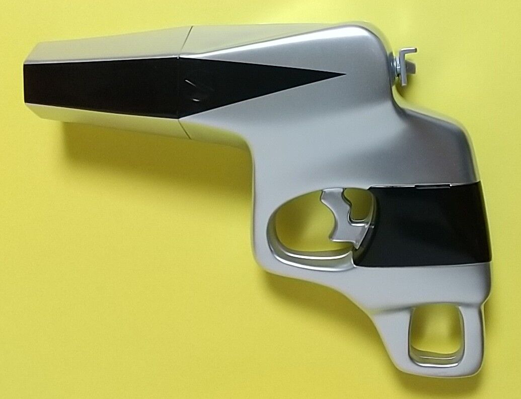 ウルトラマン　希少　光線銃　スーパーガン 希少【ウルトラマン】スーパーガン/科学特捜隊/光線銃/金属製