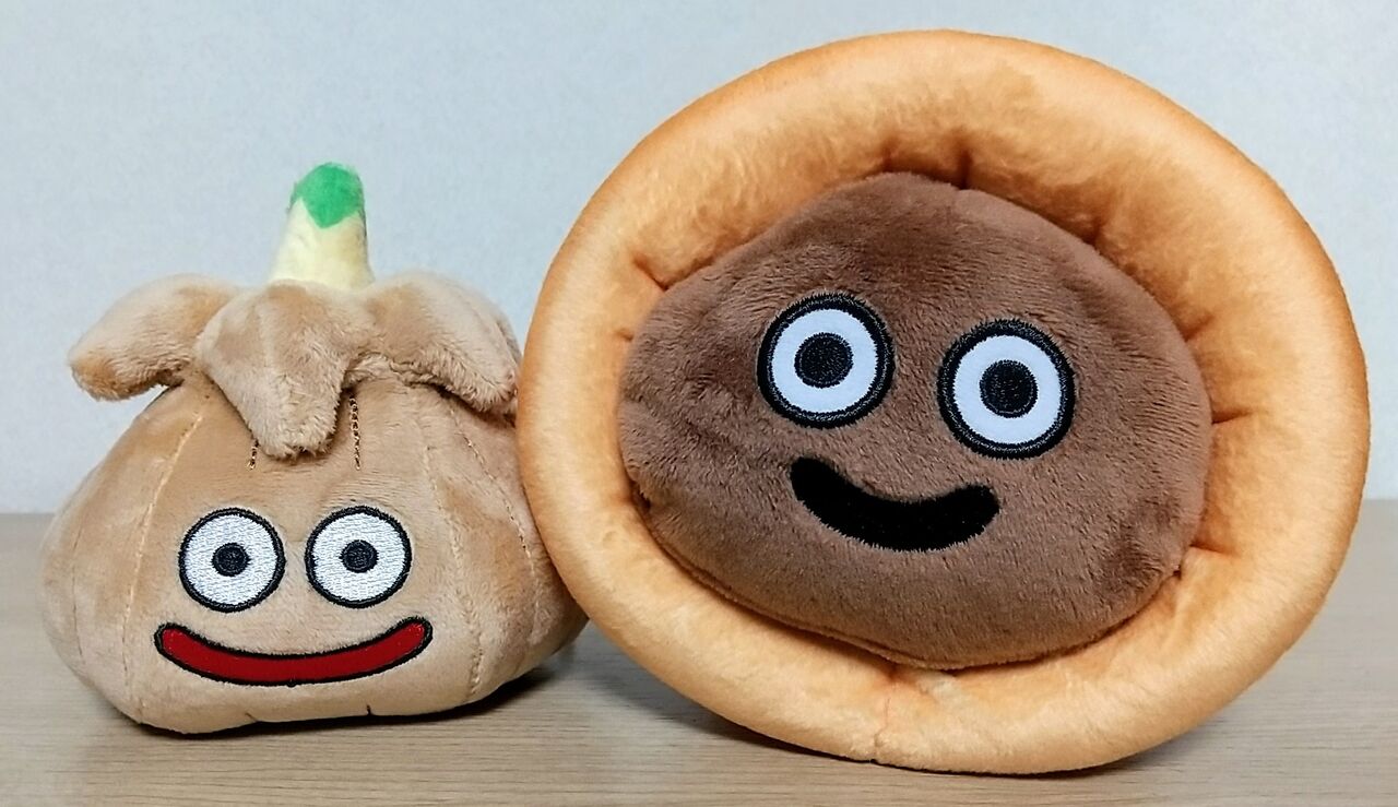 イベントで先行発売中】スマイルスライム ぬいぐるみM スライムコロネ