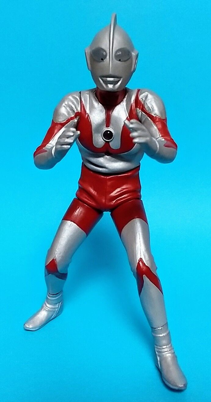 初代ウルトラマンとジェットビートル付き】究極アルティメット