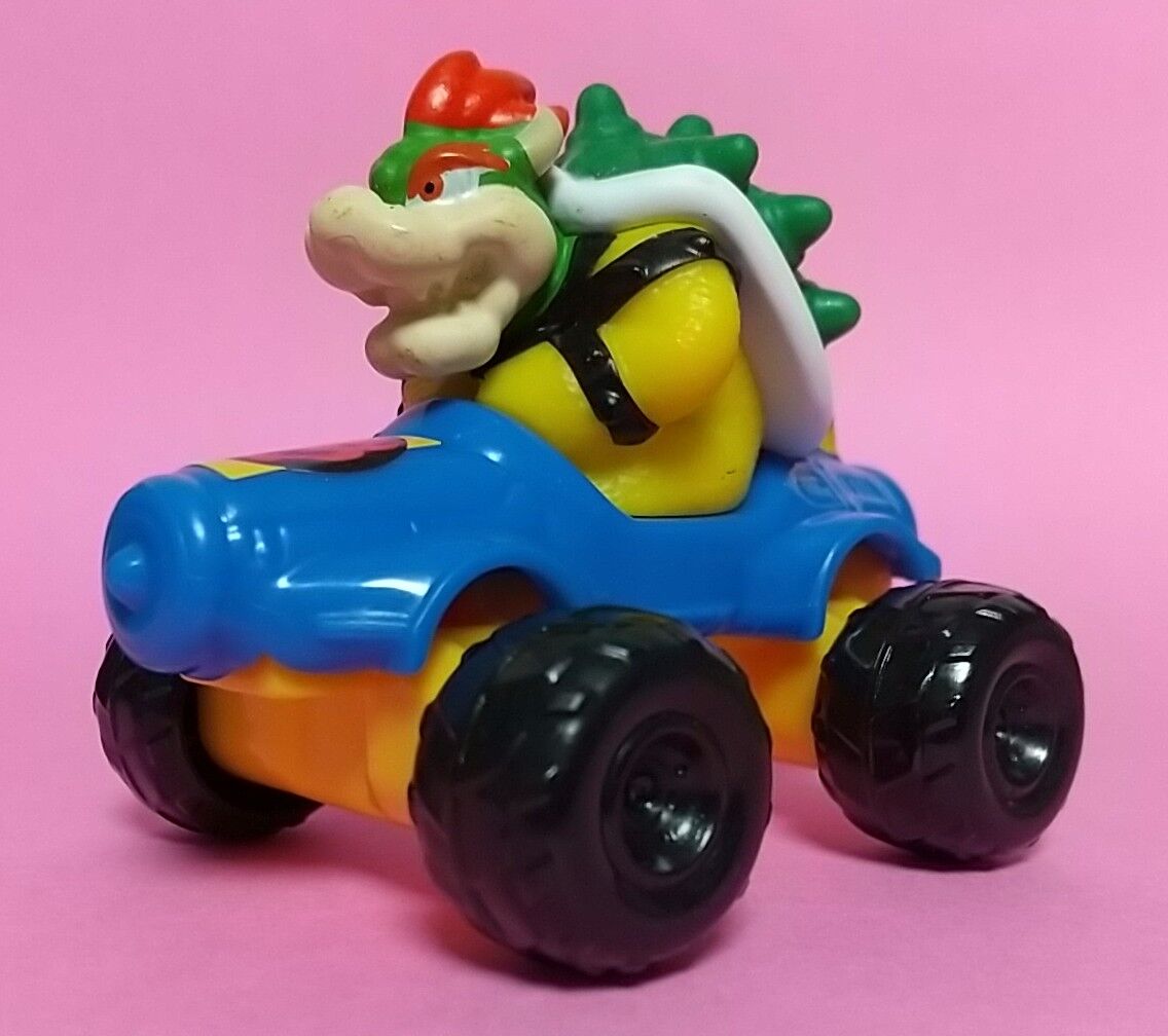 マリオ カート型ミニカー 約5cm ホバークラフトマクドナルド　ハッピーミール マリオ カート型ミニカー 約5cm ホバークラフトマクドナルド