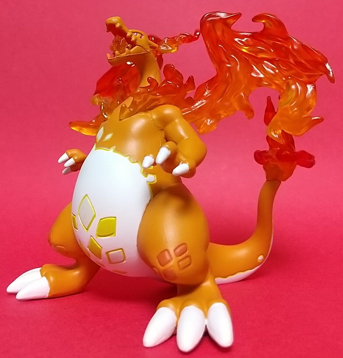 炎のエフェクトはクリアパーツ仕様 ポケットモンスター モンコレ リザードン キョダイマックスのすがた Chaos Hobby Blog