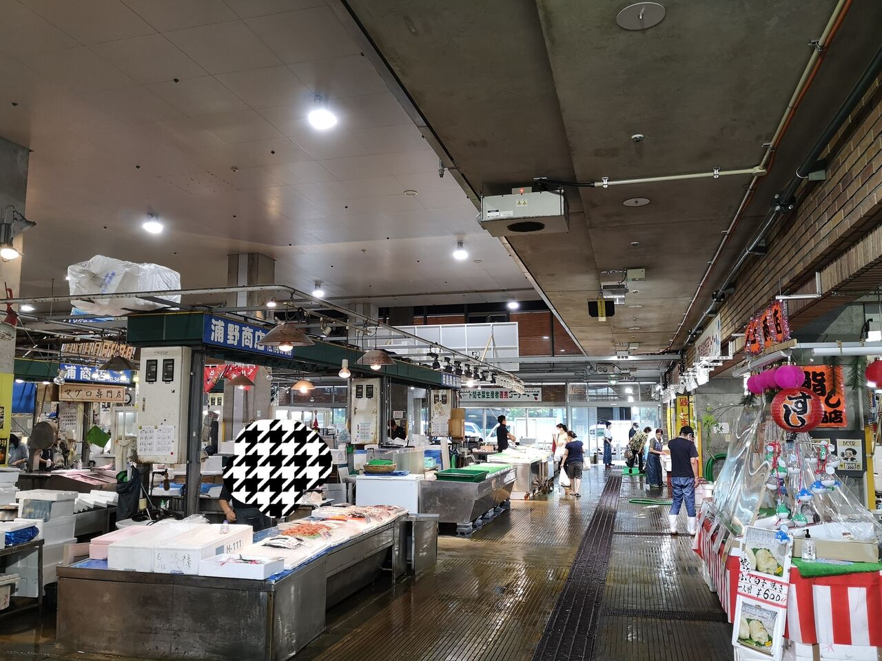 出来事コラム マーケットで朝食を 唐戸市場編 Keiの部屋 出来事コラム マーケットで朝食を 唐戸市場編 Keiの部屋