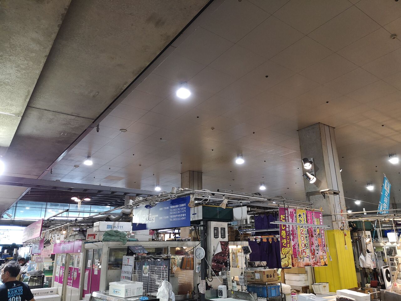 出来事コラム マーケットで朝食を 唐戸市場編 Keiの部屋 出来事コラム マーケットで朝食を 唐戸市場編 Keiの部屋