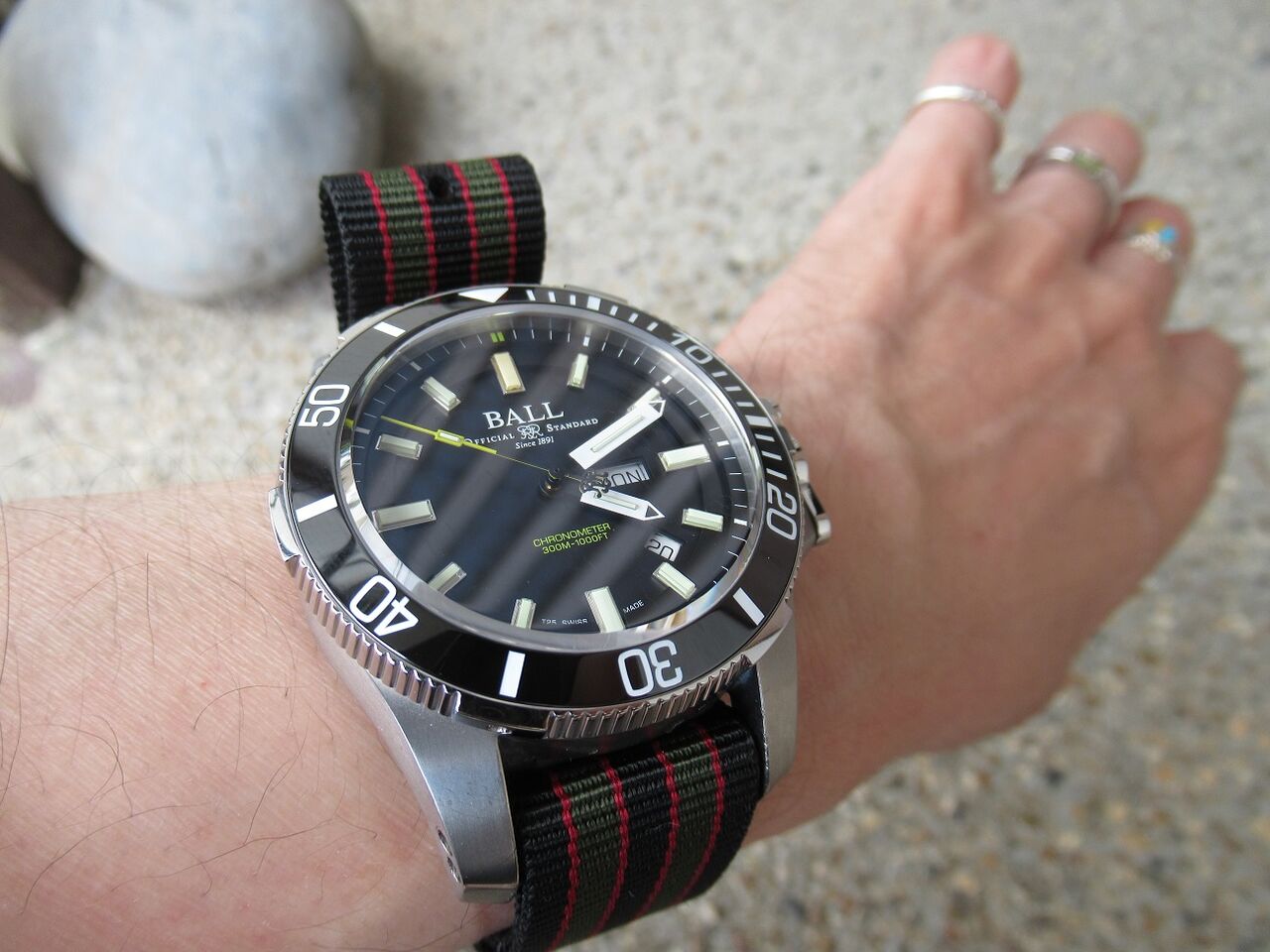 ジーンズのような時計と 繊細な時計 命と絵画と音楽と ジーンズのような時計と 繊細な時計 命と絵画と音楽と