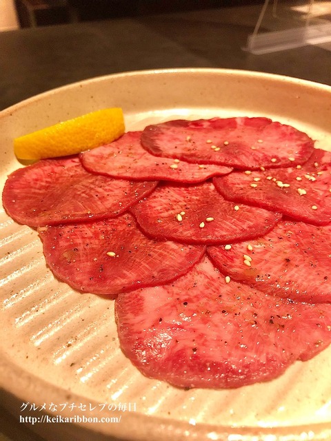 Korean-barbecue-in-Gyujin-Ozone-thick-sliced-beef-tongue