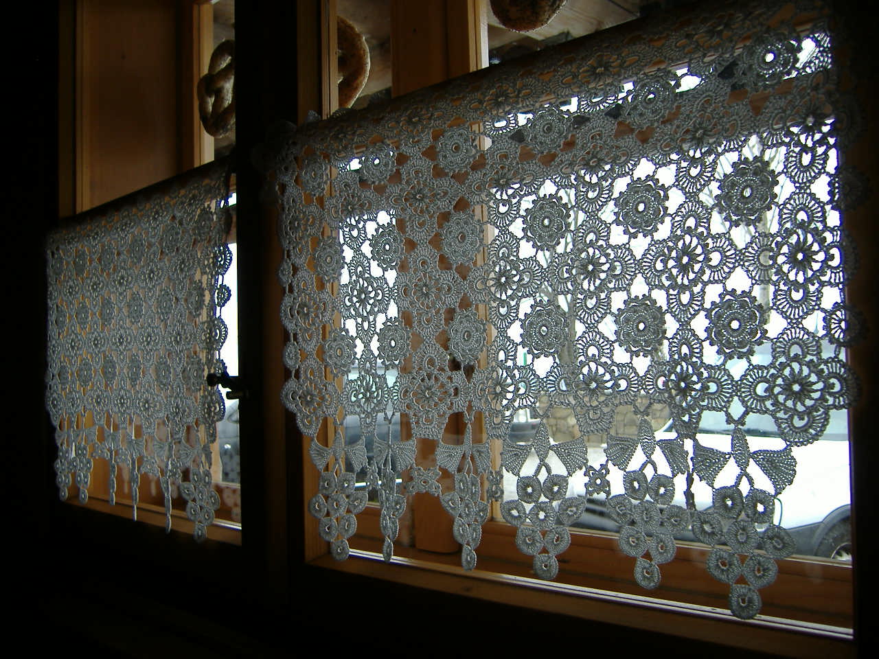 ポーランド コニアコウ村のレースカーテン 彩レース資料室 北川ケイのレース教室