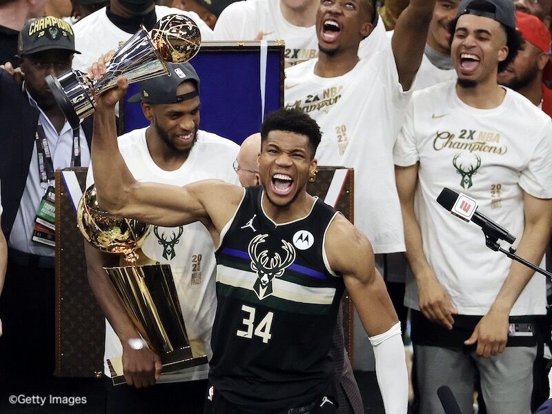 Nba バックスが50年ぶりの優勝 ヤニスは50得点を記録し文句なしfmvp Nbaスポーツ速チャン Nba バックスが50年ぶりの優勝 ヤニスは50得点を記録し文句なしfmvp Nbaスポーツ速チャン