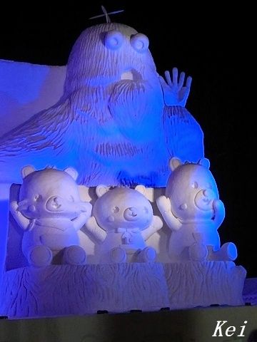 さっぽろ雪まつり 17 大雪像 beポンキッキーズ のライトアップ ガチャピン ムック 北海道札幌市 遊々 湯ったり ぶらり旅 ゆゆぶ