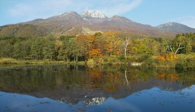 妙高山の見える いもり池 と紅葉と芭蕉苑の足湯 池の平温泉 新潟県妙高市 遊々 湯ったり ぶらり旅 ゆゆぶ