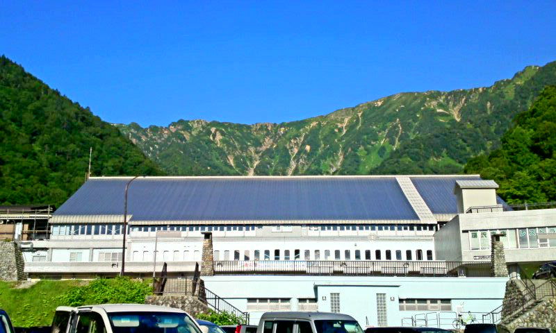 立山黒部アルペンルート 22 山の日 前日アタック 蒼天の室堂平 山の日 とは 富山県立山町 遊々 湯ったり ぶらり旅 ゆゆぶ