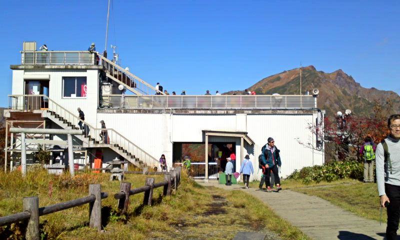 谷川岳ロープウェイ 11 紅葉見頃です 天神峠展望台からの眺め 朝は早めに行きましょう 群馬県みなかみ町 遊々 湯ったり ぶらり旅 ゆゆぶ 谷川岳ロープウェイ 11 紅葉見頃です 天神峠展望台からの眺め 朝は早めに行きましょう 群馬県みなかみ町 遊々 湯ったり ぶらり旅 ゆゆぶ