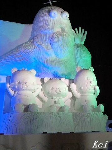さっぽろ雪まつり 17 大雪像 beポンキッキーズ のライトアップ ガチャピン ムック 北海道札幌市 遊々 湯ったり ぶらり旅 ゆゆぶ