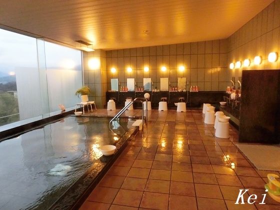 四国愛媛 休暇村瀬戸内東予 4 展望風呂の内湯と露天風呂 夜景 愛媛県西条市 ゆる山 湯ったり ぶらり旅 ゆゆぶ