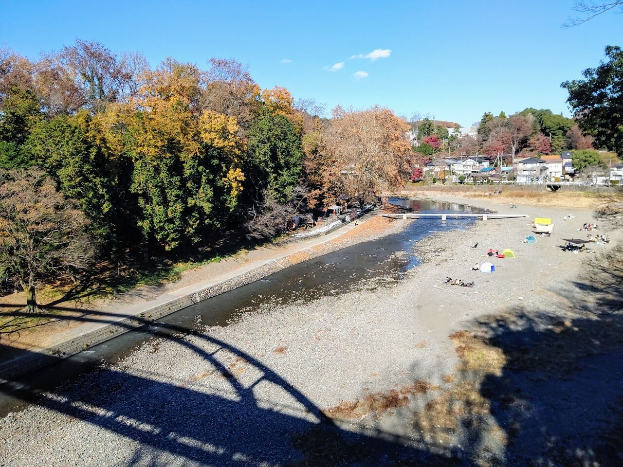 飯能河原 ４ 眺めと紅葉 ヤマノススメ聖地巡礼 埼玉県飯能市 ゆる山 湯ったり ぶらり旅 ゆゆぶ