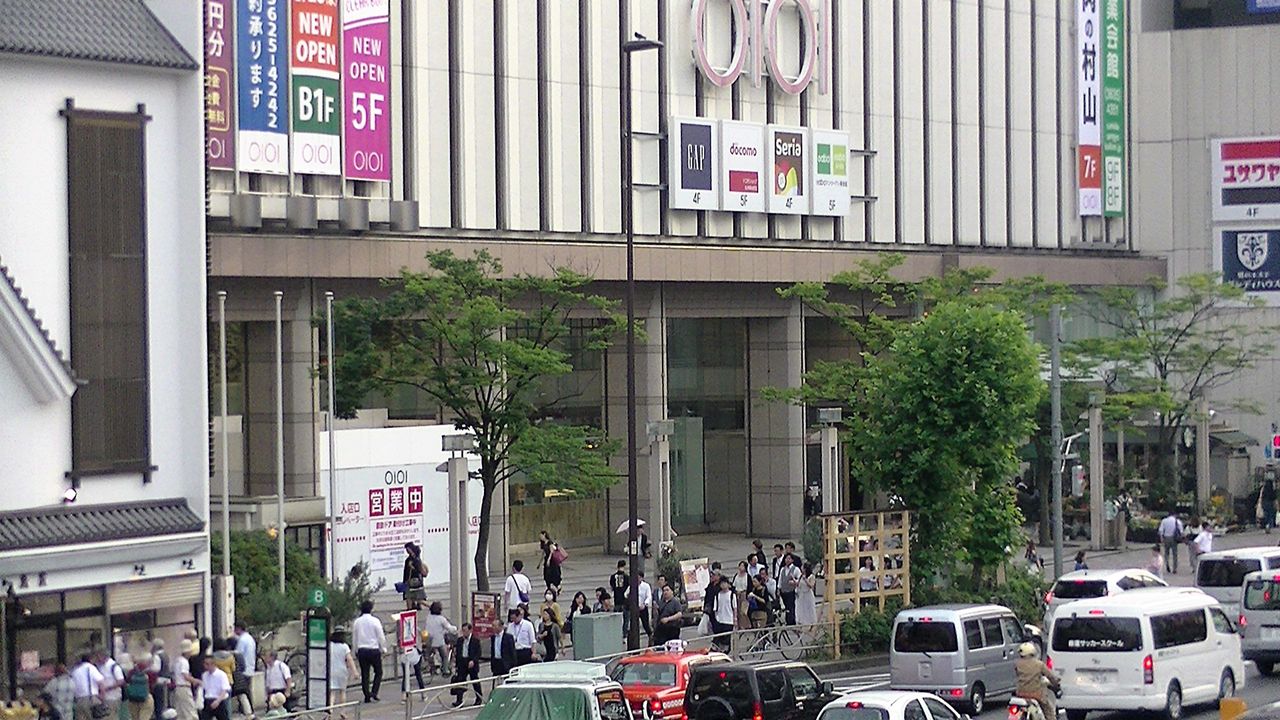 マルイ錦糸町入り口工事 錦糸町駅外壁 押上 曳舟周辺の工事と風景 マルイ錦糸町入り口工事 錦糸町駅外壁 押上 曳舟周辺の工事と風景