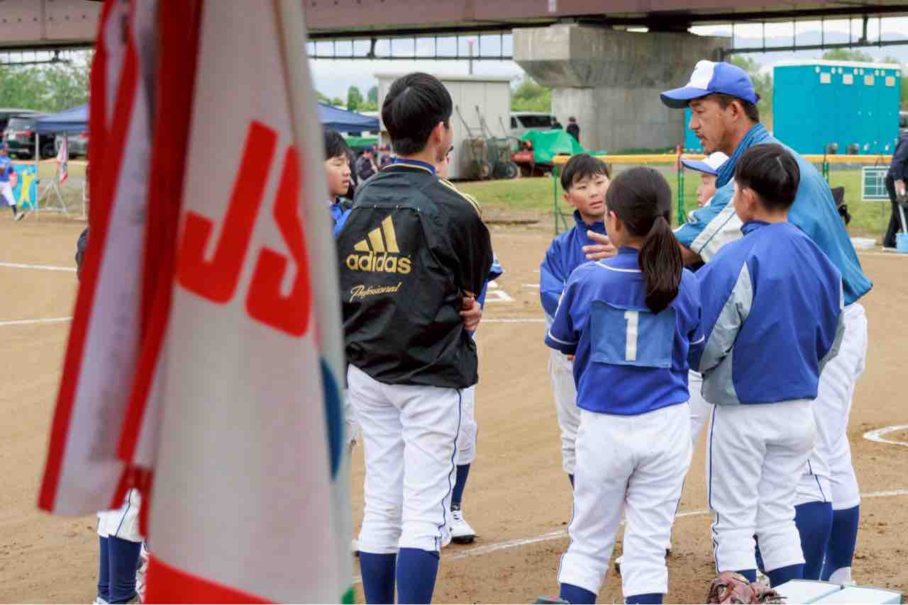 社会人野球クラブチーム―データ・ガイドブック |本 | 通販 | Amazon