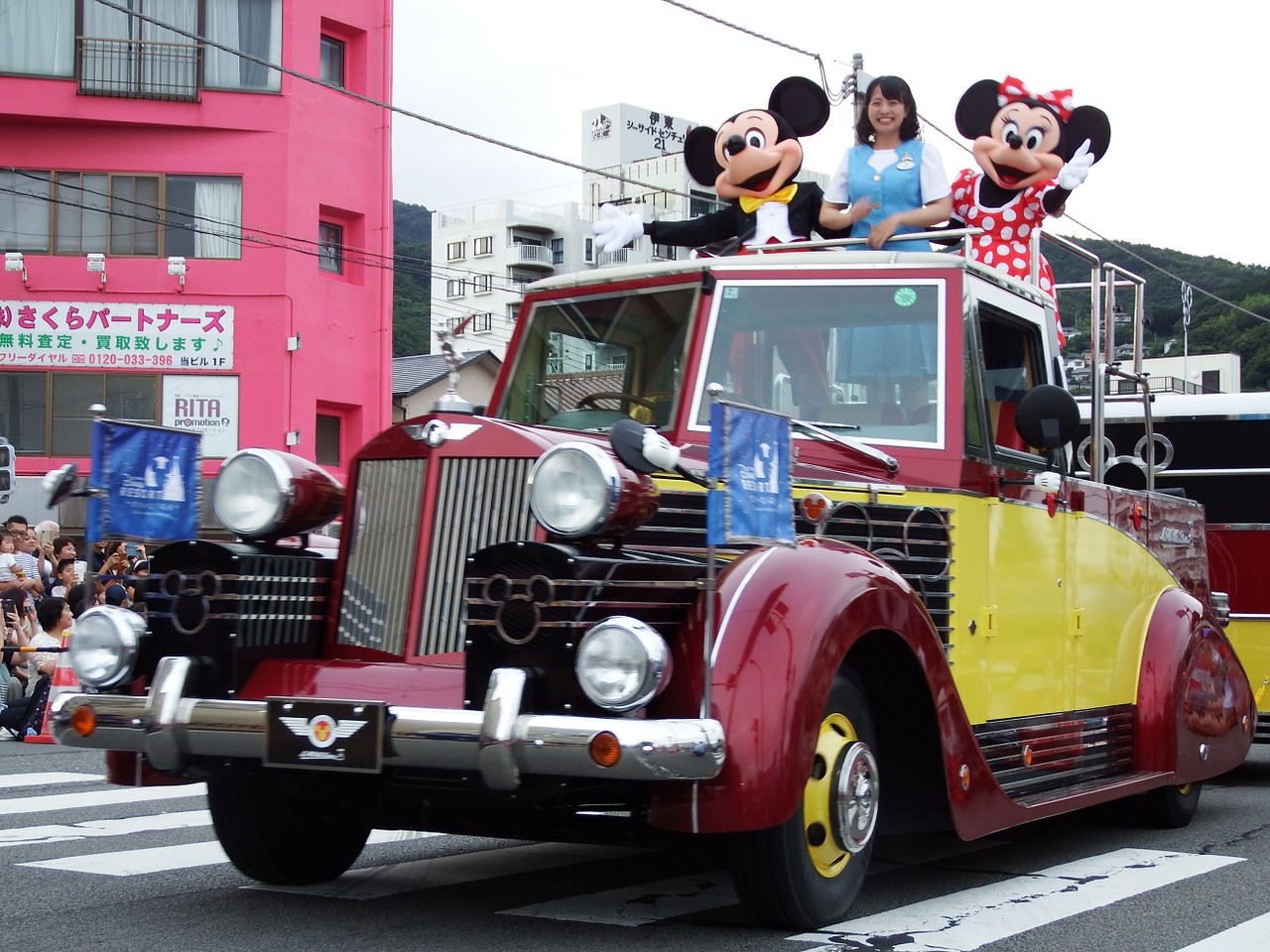 雑記 今年も全国各地でディズニーパレード開催中 まもなく静岡県沼津市でも開催 Keisuke Gensoのホール ニュー ワールド