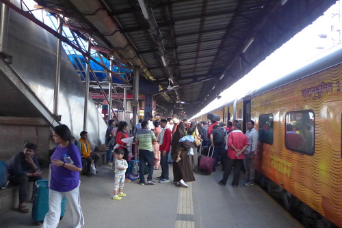 20260317早朝ニューデリー駅到着。久しぶりのデリー・ニューデリーのフィールドワークはベンチマークとしてのデリー仏舎利塔再訪から（その１）