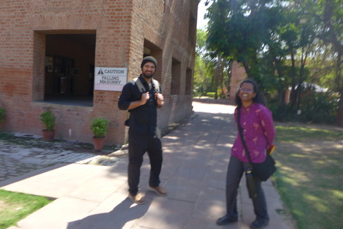 20260307アーメダバード・フィールドワーク！女性建築家・アーティストAkshayaさんと念願のルイス・カーン設計IIMA（インド経営大学院アーメダバード校）へ！（その5）