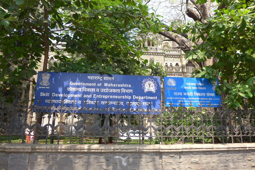 P1480864