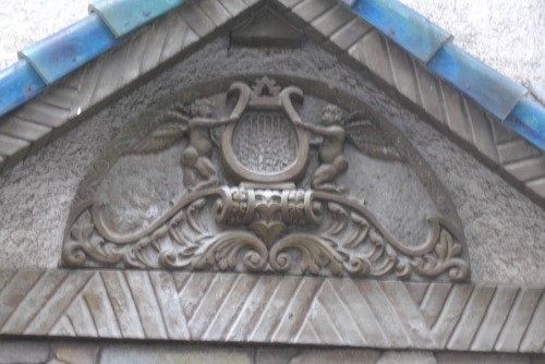 P1540369