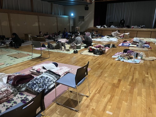 能登町コンセールのと　避難所　2024年1月3日　NPO法人リエラ代表松永鎌矢氏撮影