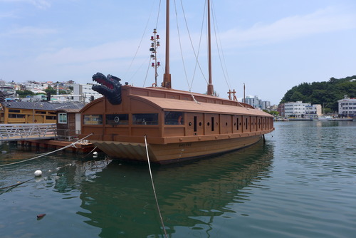 P1540883