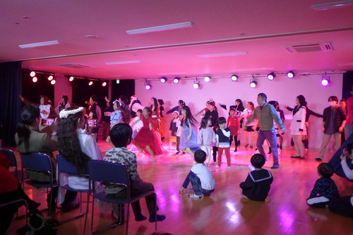 20251220劇団ティンカーベル（原千波代表、原朋美副代表・演出）忘年会オンパレードを堪能！