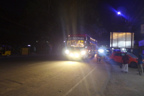 20260305〜6深夜寝台バスにてバンガロールへ移動。IIMB（インド経営大学院バンガロール校）を求めて（その１）