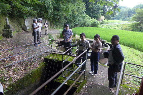 20250810豊肥線近代化遺産研究班第1回フィールドワーク開催（その３）竹田市の灌漑施設◆12号円形分水「水は農家の魂なり」踏査！