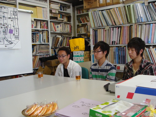 2011.7月29日（金）学部一年生用のコアセミナーのグループ成果の発表が行われました！