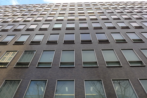 竹中工務店大阪本店1964年定礎「御堂ビル」65年竣工、1965年定礎「イトゥビル」をたんのうする！