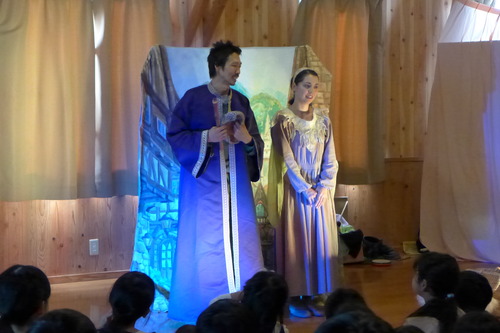 オイリュトミスト佐々木泰佑さんフラビアさんの公演を堪能！2025年11月22日（土）福岡南キリスト教会ホールにて