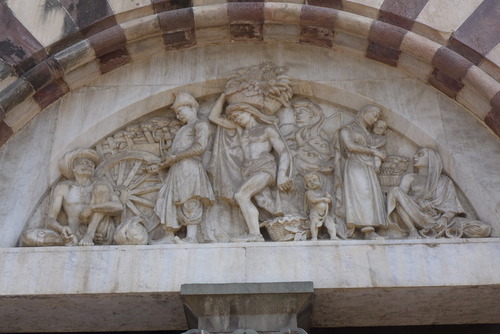 P1490686