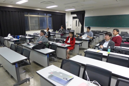 2018年4月26日（木）18:00〜19:20九州大学文化政策フォーラム第１回研究会を開催しました。