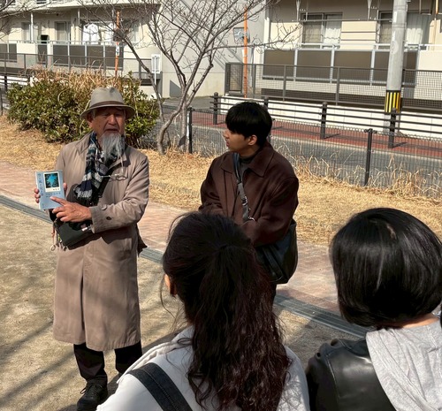 7FE4AE00-F8FF-41DE-A029-A10E2527BCC4