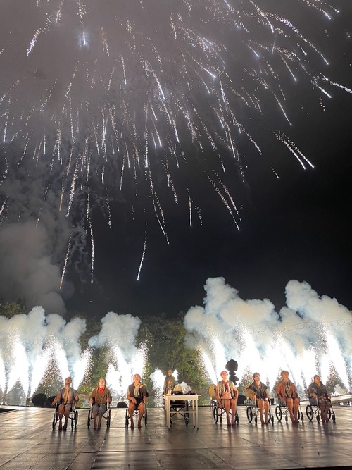 演出家鈴木忠志率いる利賀国際演劇祭SCOT Summer Season 2023、世界を利賀インターゼミ参加者全員にて堪能！！9月9日（土）