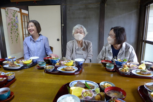 2022年6月12日（日）津屋崎再訪！「藍の家」前代表の柴田富美子さんを囲みました。そこから波及し・・・ついに憧れのテノ森へ