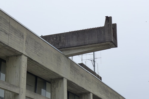 坂倉準三設計の旧上野市庁舎を筆頭に上野公園内外にあるユニークな建築群、