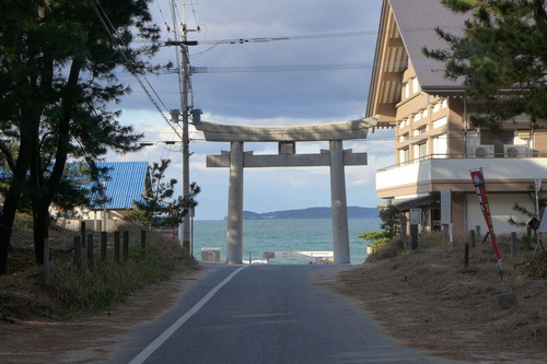 20251204宮地浜で深呼吸！