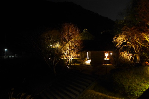 オイリュトミスト藤原馨のBirthday祝賀は恒例の茅乃舎へ。