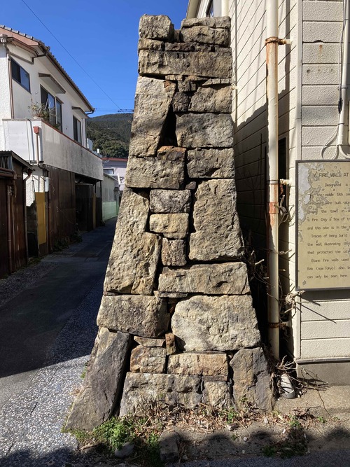 20260209対馬再訪フィールドワーク（その21）厳原まちじゅうに林立する「火切」壁！