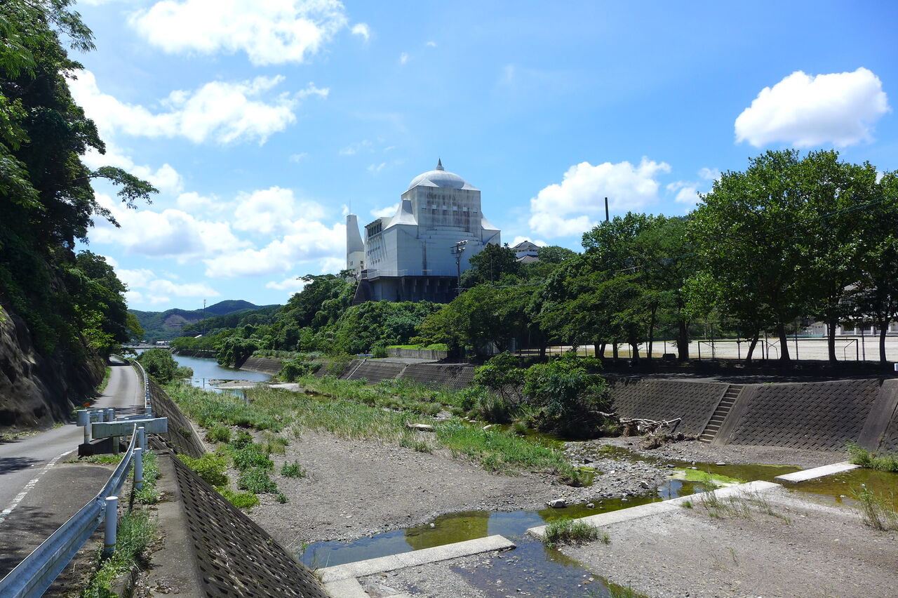 久しぶりの対馬へ（その7）豊玉文化の郷再訪。建築家渡辺豊和による