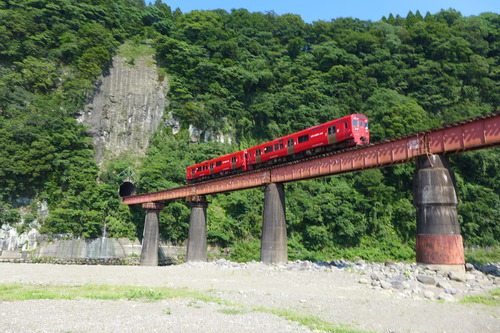 20250629豊肥線近代化遺産踏査を展開（その２）1922（大正11）年竣工、奥岳川橋梁（岩戸鉄橋）＋百枝トンネル