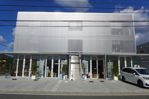 20241205不思議な八百屋NEORAMART!!宮司コミュニティセンター前！