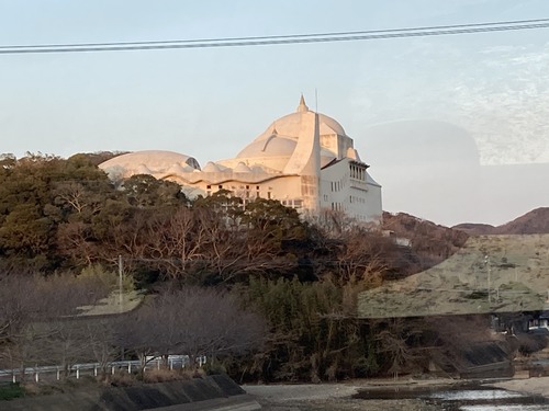 20260208対馬再訪フィールドワーク（その14）豊玉町文化会館は婆娑羅建築家渡辺豊和設計！