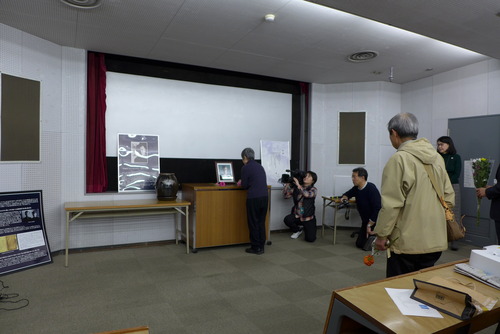 福岡・尹東柱の詩を読む会主催「尹東柱75周忌」福岡市早良区ももちパレスにて開催いたしました！